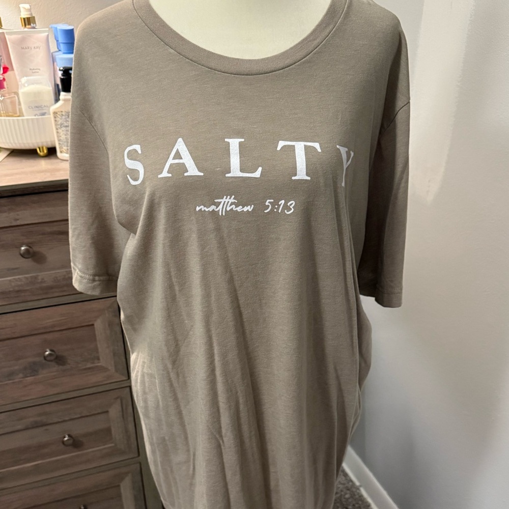 Tshirt, Salty, unknown brand, never worn